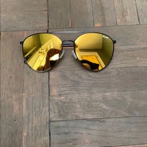 Black and gold Quay Sunglasses